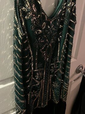 Emerald Green Beaded Flapper-Style Dress with Gold Sequins